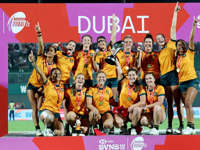 Australia celebrate winning the opening round of the new rugby sevens series. (Photo by Christopher Pike/Getty Images)