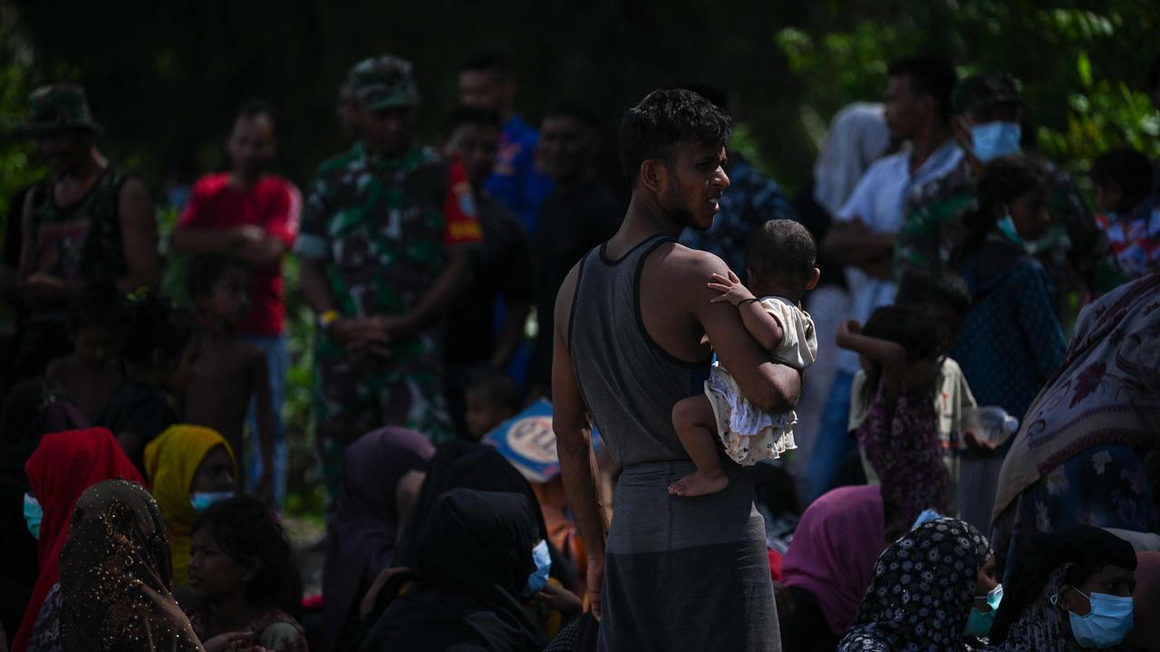 1674 Rohingya Refugees Have Landed In Indonesia’s Aceh In The Last Four ...