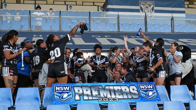 Wentworthville Magpies celebrate a win in the NSWRL Open Women's Gold grand final. Picture: Shot of Guac Photography