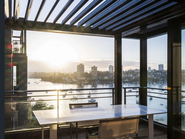 The Nasteski family’s Potts Point bolthole has sold.