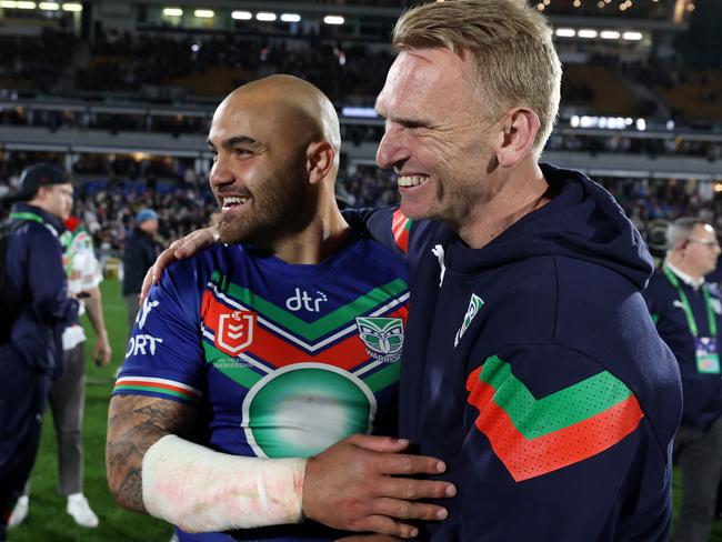 AUCKLAND, NEW ZEALAND - SEPTEMBER 16: Dylan Walker of the Warriors (L) with coach Andrew Webster (R) during the NRL Semi Final match between the New Zealand Warriors and Newcastle Knights at Go Media Stadium Mt Smart on September 16, 2023 in Auckland, New Zealand. (Photo by Fiona Goodall/Getty Images)