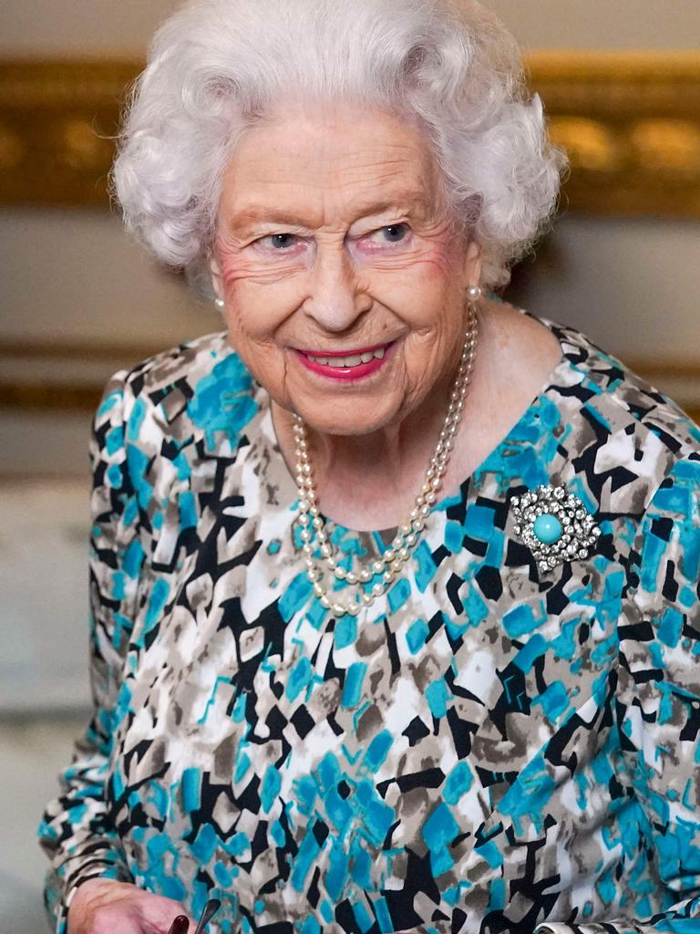Queen looking ‘thinner and frailer’ as she is being closely monitored ...