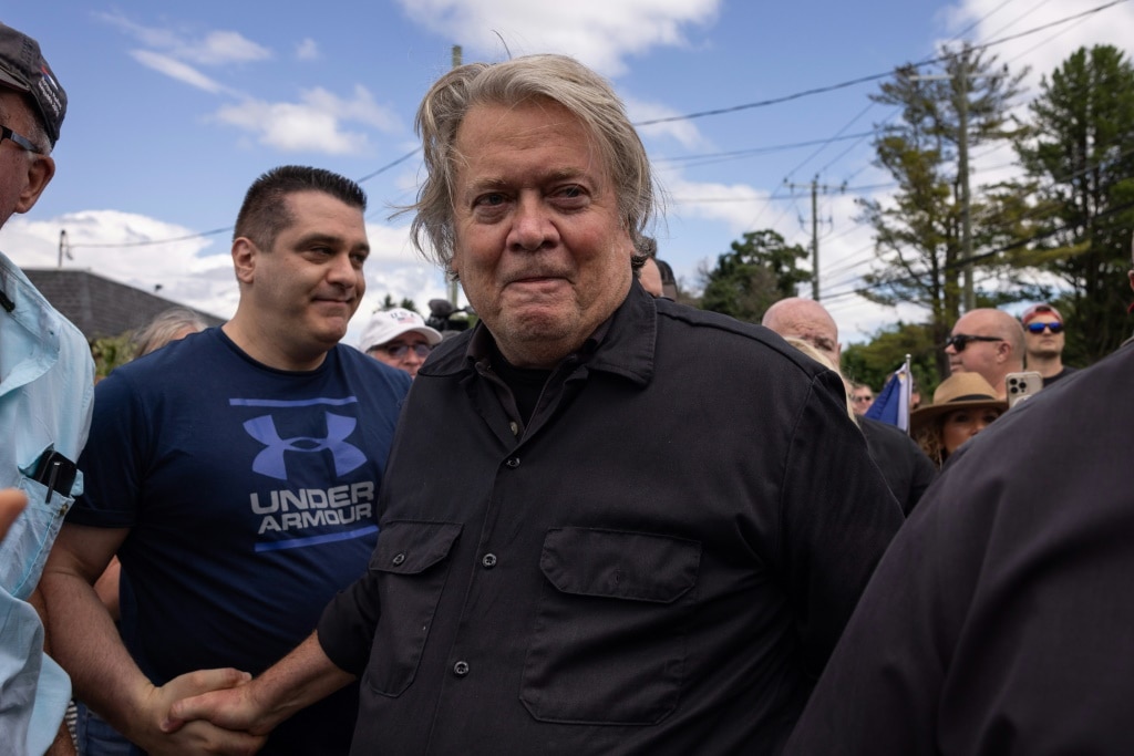 Trump Advisor Bannon Reports To Jail To Serve Sentence | News.com.au ...