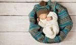 <b>PEOPLE WORRY ABOUT THE COLD.</b> A lot. Like TOO MUCH. Having a baby in June means you're set up for months of comments like "Wrap the baby in another blanket" and "It's too cold, you should stay inside!" ... which brings us to the next point. 
<p><i>Image: iStock.</i></p>