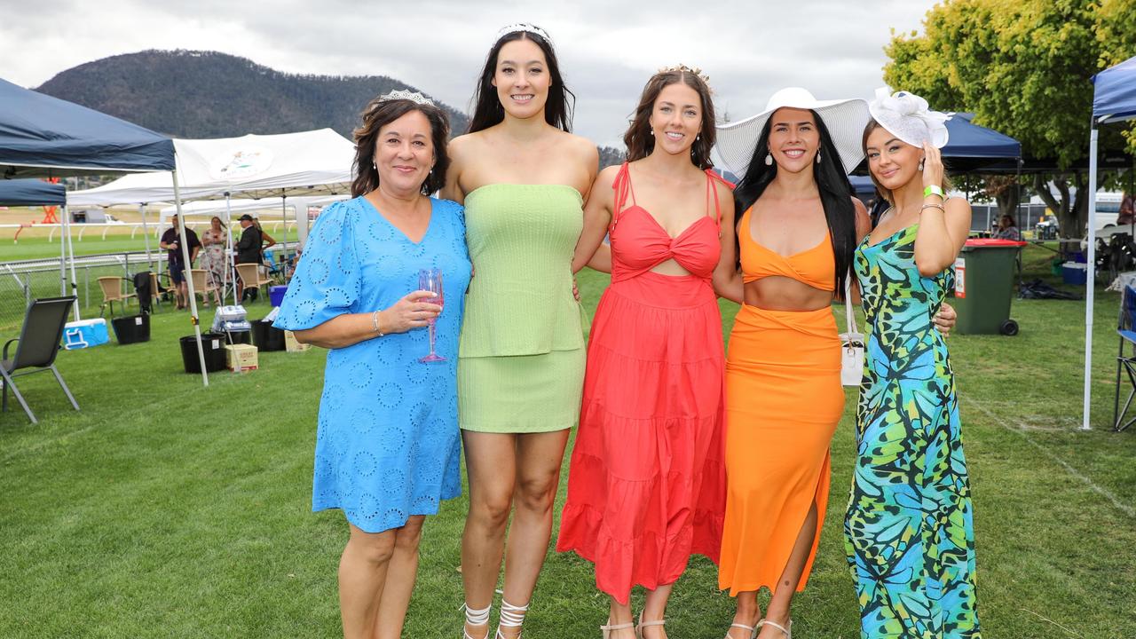 Leanne Butterworth, Emily Butterworth, Hayley Woodham, Laura Radcliffe and Kristie Weeding at the Hobart Cup Day. Picture : Mireille Merlet