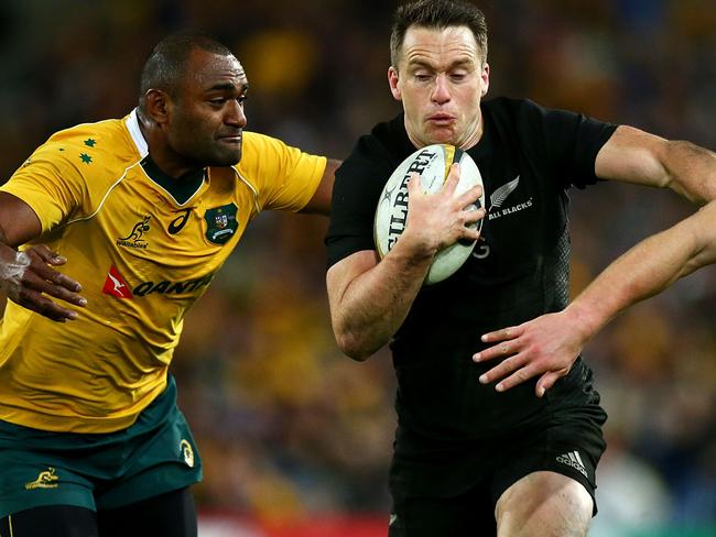 Ben Smith bursts through the Wallabies defence in Sydney last year.