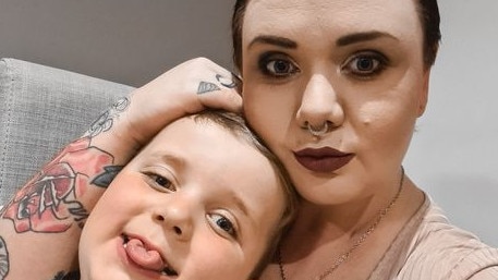 Erinn Bakes has thanked local businesses for getting behind a fundraising campaign to help her battle hodgkins lymphoma for the second time. Ms Bakes is pictured with her son, Cooper. Photo: Supplied