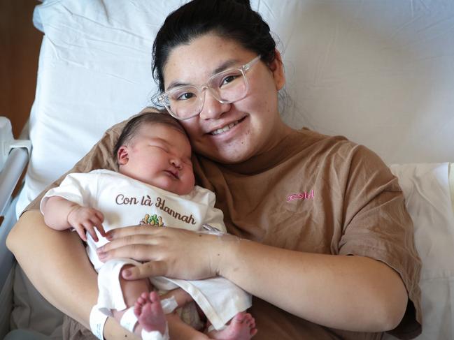 First baby born at 12:16am at Joan Kirner Women's and Children's Hospital. New mum Ngan Bui with baby daughter Hannah Nguyen born 12.16am weighing 4.5kg.                                                                Picture: David Caird