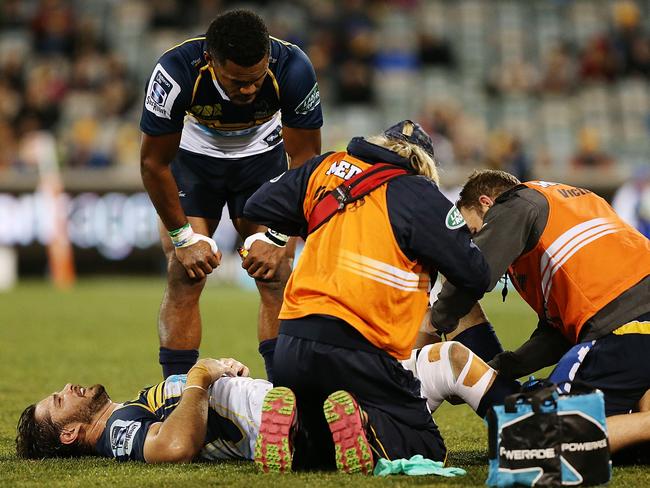 CANBERRA, AUSTRALIA - MAY 29: Sam Carter of the Brumbies is injured during the round 16 Super Rugby match between the Brumbies and the Bulls at GIO Stadium on May 29, 2015 in Canberra, Australia. (Photo by Stefan Postles/Getty Images)