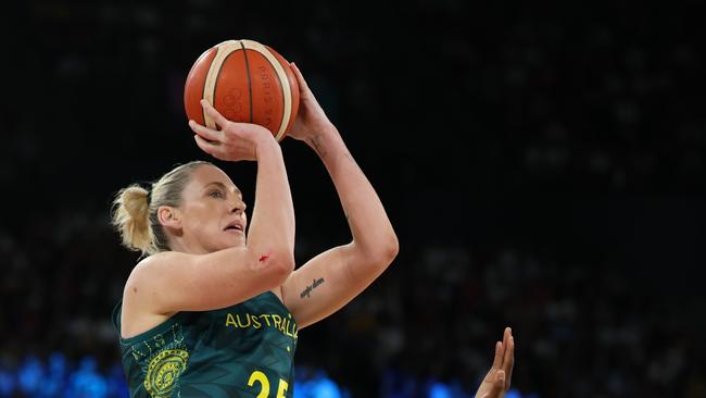 PARIS, FRANCE - AUGUST 09: Lauren Jackson #25 of Team Australia shoots over Jewell Loyd #4 of Team United States during a Women's semifinal match between Team United States and Team Australia on day fourteen of the Olympic Games Paris 2024 at Bercy Arena on August 09, 2024 in Paris, France. (Photo by Gregory Shamus/Getty Images)