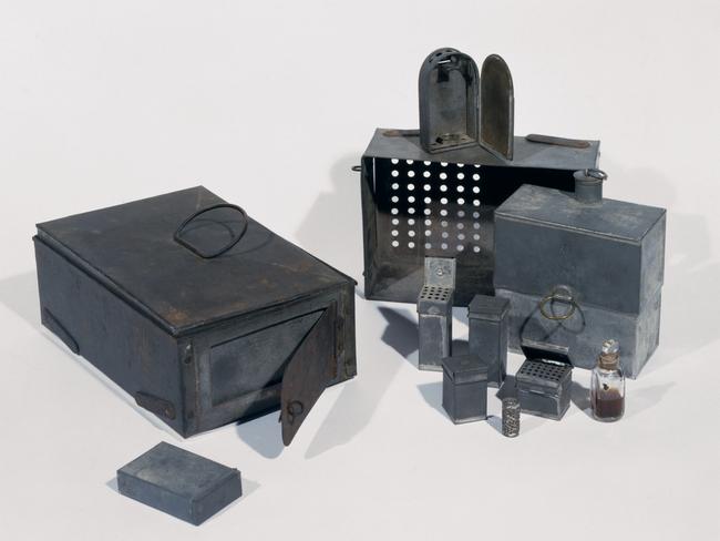 Joseph Banks's travelling stove used on the Endeavour. © Royal Geographical Society (with IBG). Endeavour Voyage exhibition, National Museum of Australia.