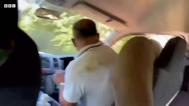 Aussie tourists escape elephant attack