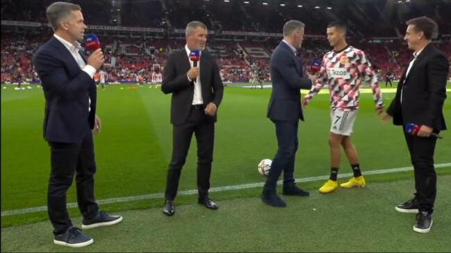 Manchester United Vs Liverpool Cristiano Ronaldo Jamie Carragher Handshake Snub Video News 