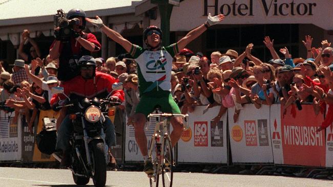 Stuart O'Grady winning third stage of Tour Down Under race 21 Jan 1999. tour/down/under a/ct ogrady