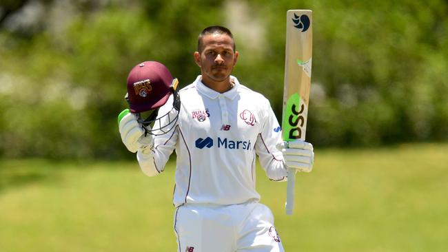 Usman Khawaja celebrates reaching 100. Picture: Evan Morgan