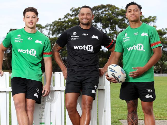 Pictured at Erskinville Oval in Sydney is Rabbitohs legend John Sutton with SG Ball players and local boys Tallis Duncan (left) and Dion Teaupa (right). Sutton is assistant coach of the Rabbitohs SG Ball side in 2021. Picture: Richard Dobson