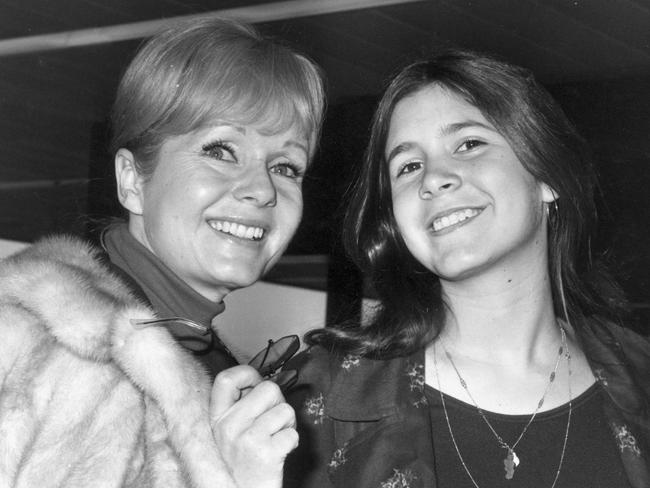 Debbie Reynolds with her daughter Carrie Fisher in 1972. Picture: Getty