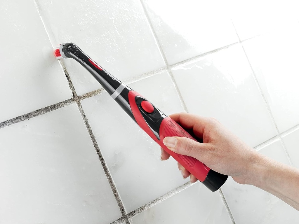 Rubbermaid Reveal Power Scrubber. Picture: Amazon Australia.