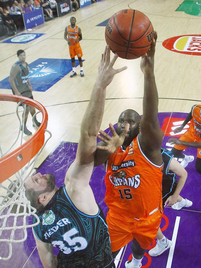 The Pledgehammer has had to deal with Taipans’ man-mountain Nate Jawai throughout his career. Picture: Getty Images