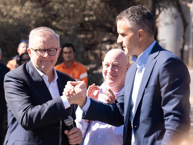 WHYALLA, AUSTRALIA - NewsWire Photos - 20 FEBRUARY, 2025: Australian Prime Minister Anthony Albanese and South Australian Premier Peter Malinauskas are pictured visiting with workers at Whyalla Steelworks in South Australia. Picture: NewsWire / Tim Joy