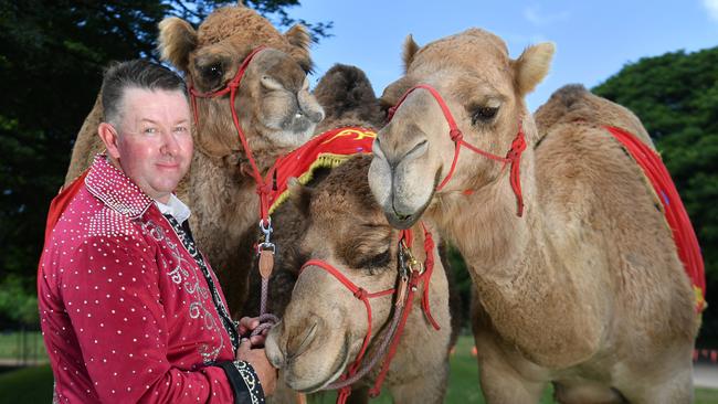 Beau Pearson at Riverway with Sahara, Ruby and Chloe from Hudsons Circus. Picture: Evan Morgan