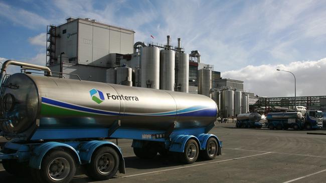 Global uncertainty has forced Fonterra to cut the current season price to $NZ8.20 and open with a 2023-24 midpoint price that is even lower.