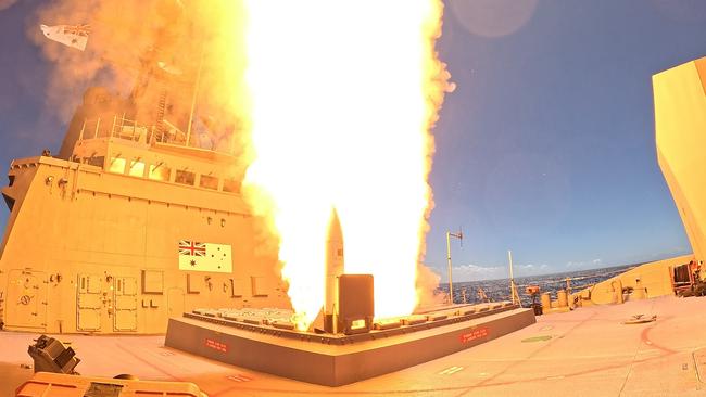 HMAS Sydney fires Royal Australian Navyâs first Standard Missile 6 (SM-6) during Exercise Pacific Dragon 2024. *** Local Caption *** The Royal Australian Navy has achieved a major milestone with the first-of-class firing of Standard Missile 6 from a Hobart class destroyer in August 2024. This is aligned to Government Direction announced in the 2023 Defence Strategic Review and in 2024 National Defence Strategy.