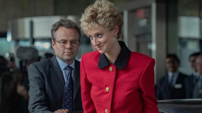 Australia’s Elizabeth Debicki bears an uncanny resemblance to Princess Diana in season five of The Crown, which showcases the royal’s iconic fashion.