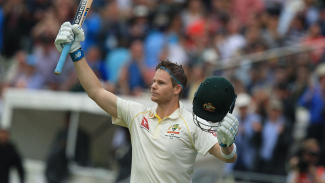 Australia's Steve Smith acknowledges the crowd as he leaves the field after being bowled by England's Stuart Broad for 144 on the opening day of the first Ashes cricket Test match between England and Australia at Edgbaston in Birmingham, central England on August 1, 2019. (Photo by Lindsey Parnaby / AFP) / RESTRICTED TO EDITORIAL USE. NO ASSOCIATION WITH DIRECT COMPETITOR OF SPONSOR, PARTNER, OR SUPPLIER OF THE ECB