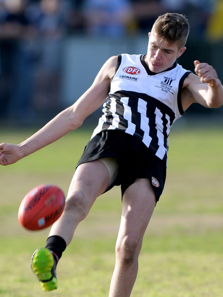 Luke Ryan playing for Moonee Valley as a teenager.