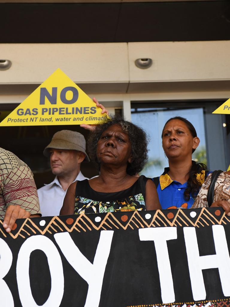 Munupi people as they fight Santos in the Federal Court. Picture: (A)manda Parkinson