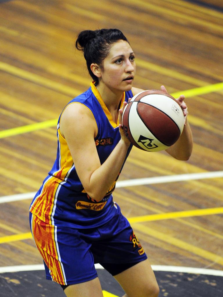 FLASHBACK: Townsville basketball champions in action | Townsville Bulletin