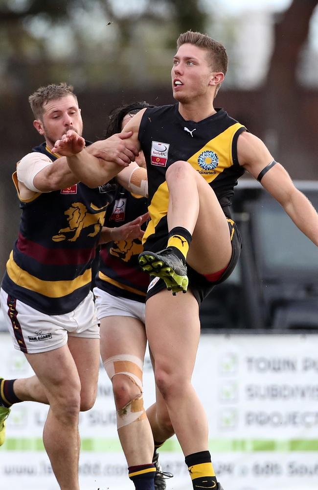 Mitcham pulled off a boilover against Doncaster East. Picture: Mark Dadswell.