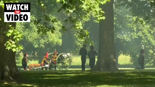 Queen's Platinum Jubilee: Gun salute in Hyde Park