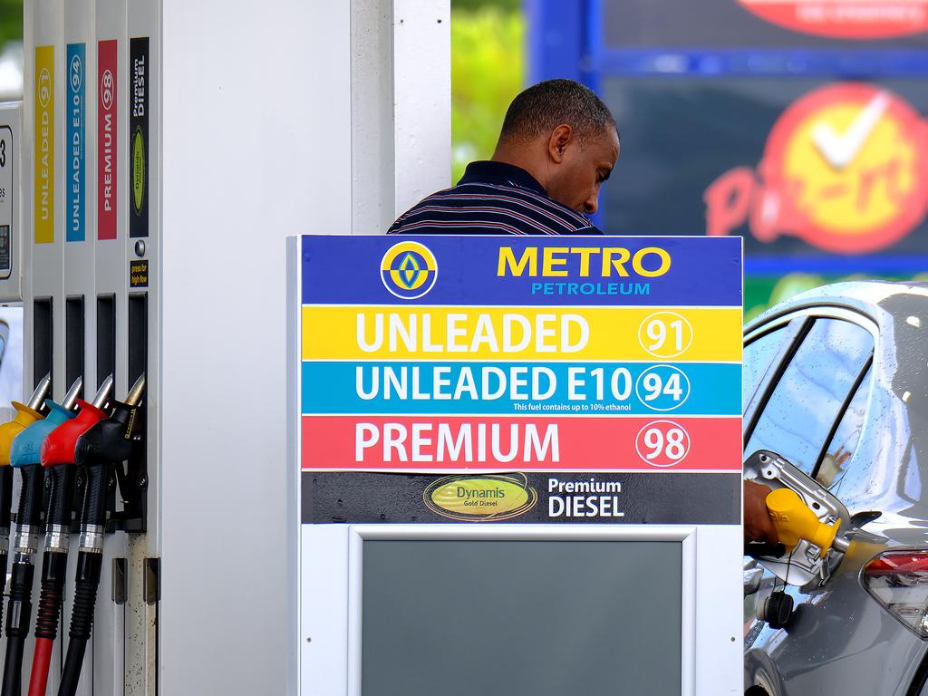 The Metro Petroleum service station sold out of both the unleaded petrol and diesel within just 10 hours during the price war. Picture: NCA NewsWire / Luis Enrique Ascui