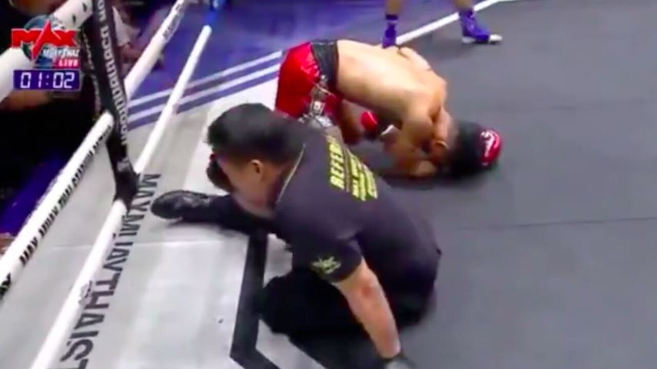 Muay Thai Fighter Knocks Out Referee With Head Kick 1789