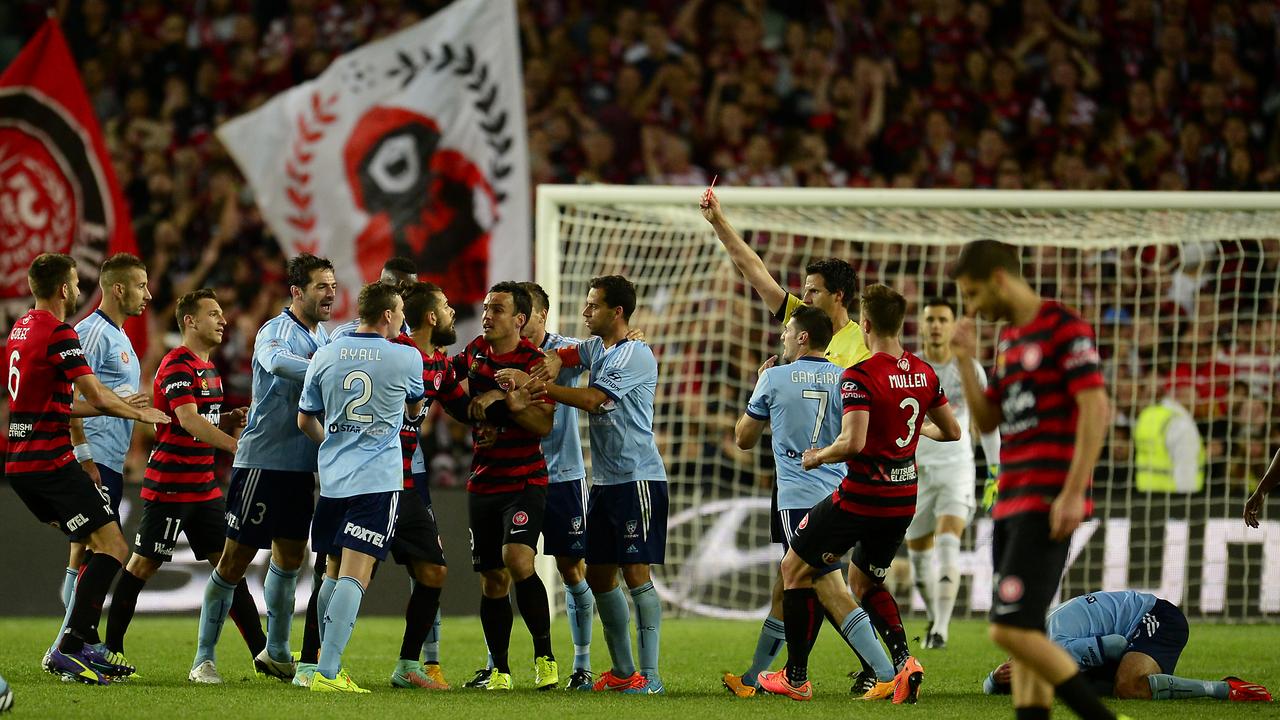 Sydney derby Sydney FC prevail 32 over Western Sydney Wanderers at