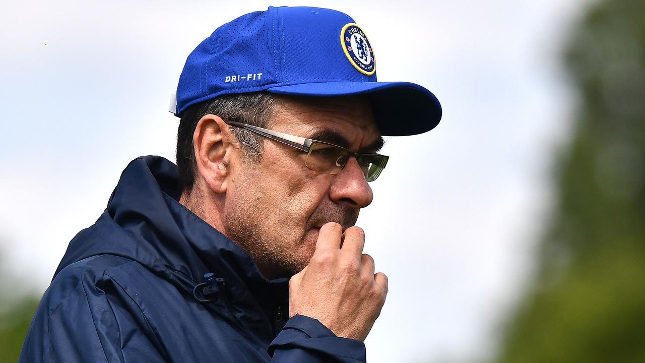 Chelsea want to keep Maurizio Sarri next season.