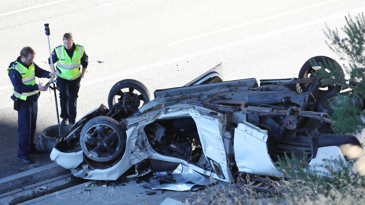 Monash Freeway Police Arrest Fleeing Driver Allegedly ‘racing Before Crash The Australian 2198