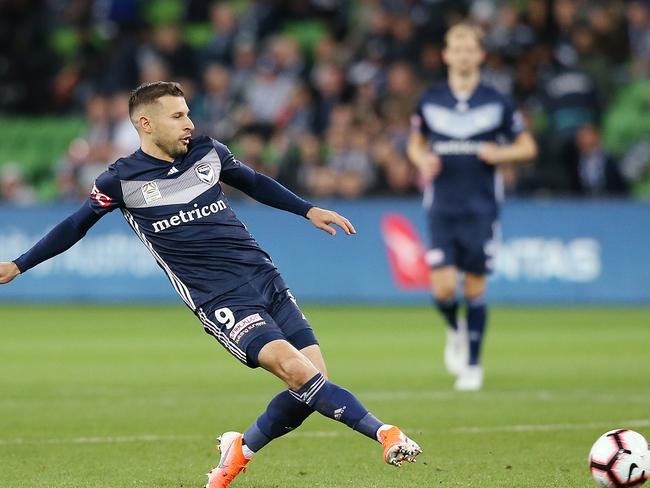 MELBOURNE, AUSTRALIA - MAY 03: Kosta Barbarouses of the Victory celebrates a goal during the A-League Elimination Final match between Melbourne Victory and the Wellington Phoenix at AAMI Park on May 03, 2019 in Melbourne, Australia. (Photo by Michael Dodge/Getty Images)