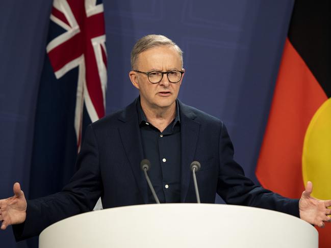 SYDNEY, AUSTRALIA NCA NewsWire - Saturday, 27 August 2022.The Prime Minister, Anthony Albanese pictured speaking at a press conference with Minister for Indigenous Australians Linda Burney.Picture: NCA NewsWire / Monique Harmer