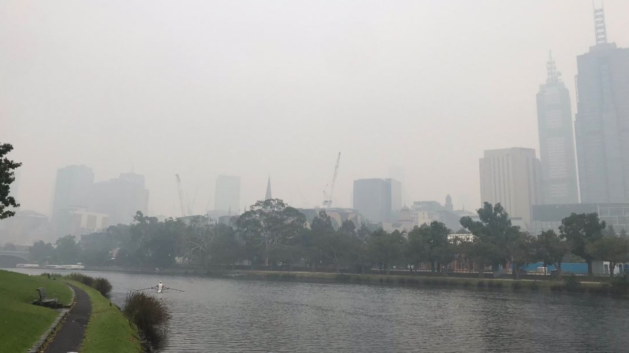 Melbourne has been blanketed in smoke from the bushfires. Credit: Twitter/Nathan Templeton