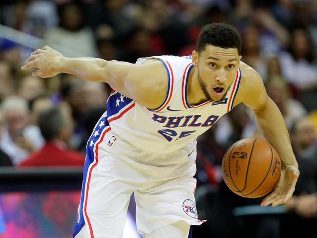 KANSAS CITY, MO - OCTOBER 13: Ben Simmons #25 of the Philadelphia 76ers in action during the game against the Miami Heat at Sprint Center on October 13, 2017 in Kansas City, Missouri.   Jamie Squire/Getty Images/AFP == FOR NEWSPAPERS, INTERNET, TELCOS & TELEVISION USE ONLY ==