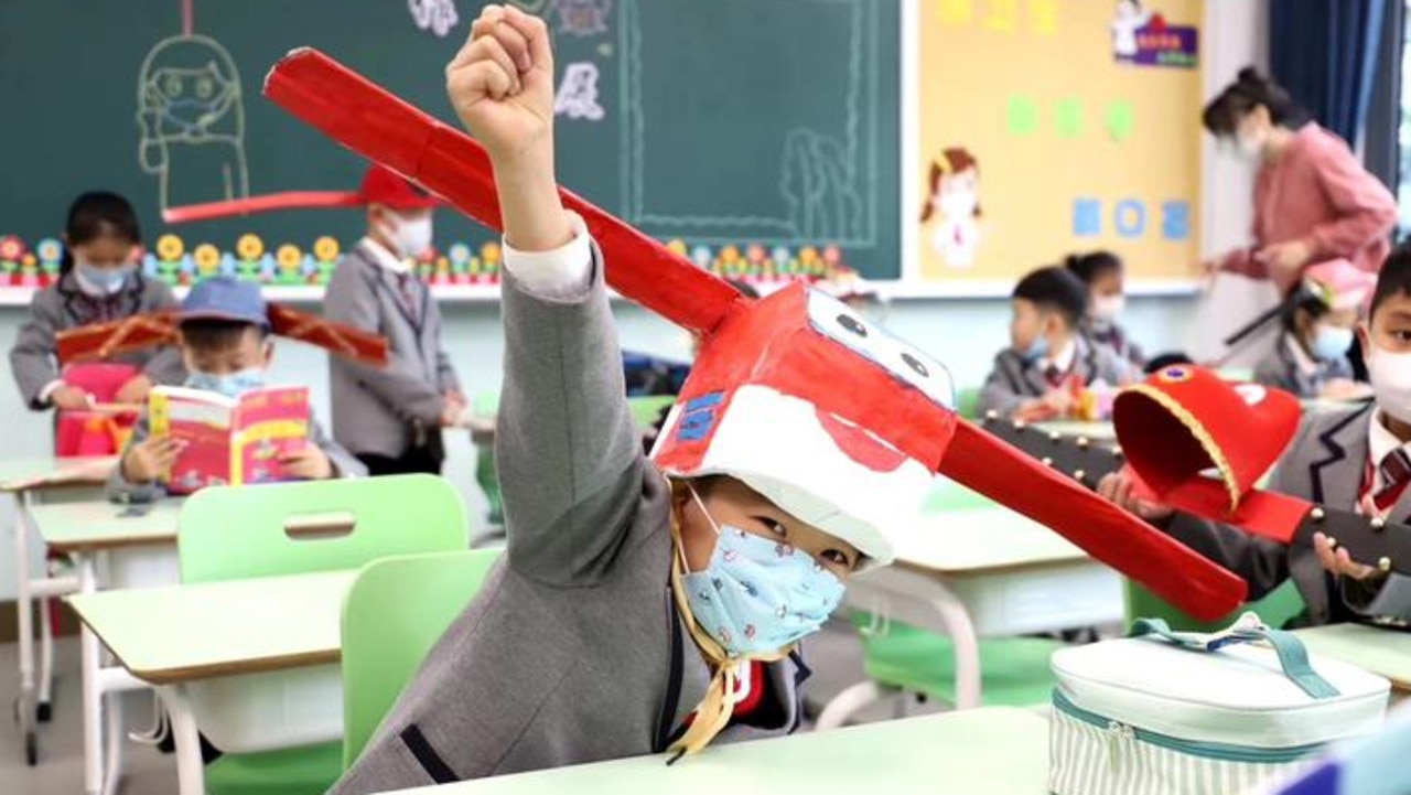 One of the cool “one-metre hats”. Picture: Zhejiang Daily via @SixthTone/Twitter