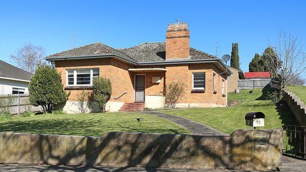 No. 11 Bolivar St, Terang, changed hands for $300,000.