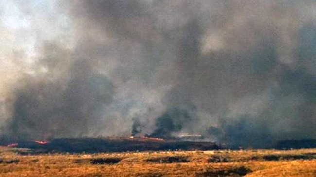 FMG workers evacuated after lightning strike causes bushfire | news.com ...