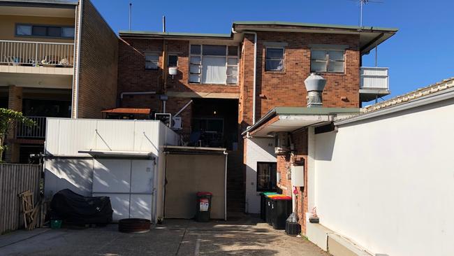 The rear of a block of units on Barrenjoey Rd, Newport, where a 17-year-old boy was attacked and stabbed in the stomach and arm by two men. Picture: Jim O'Rourke