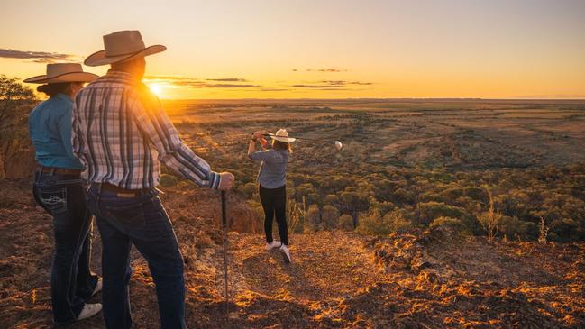 Massive amateur golfing prize up for grabs in outback Qld town