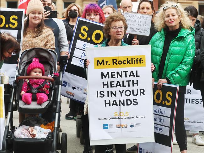 Rally in support of St Helen's Hospital in the Executive Building forecourt. Picture: Nikki Davis-Jones