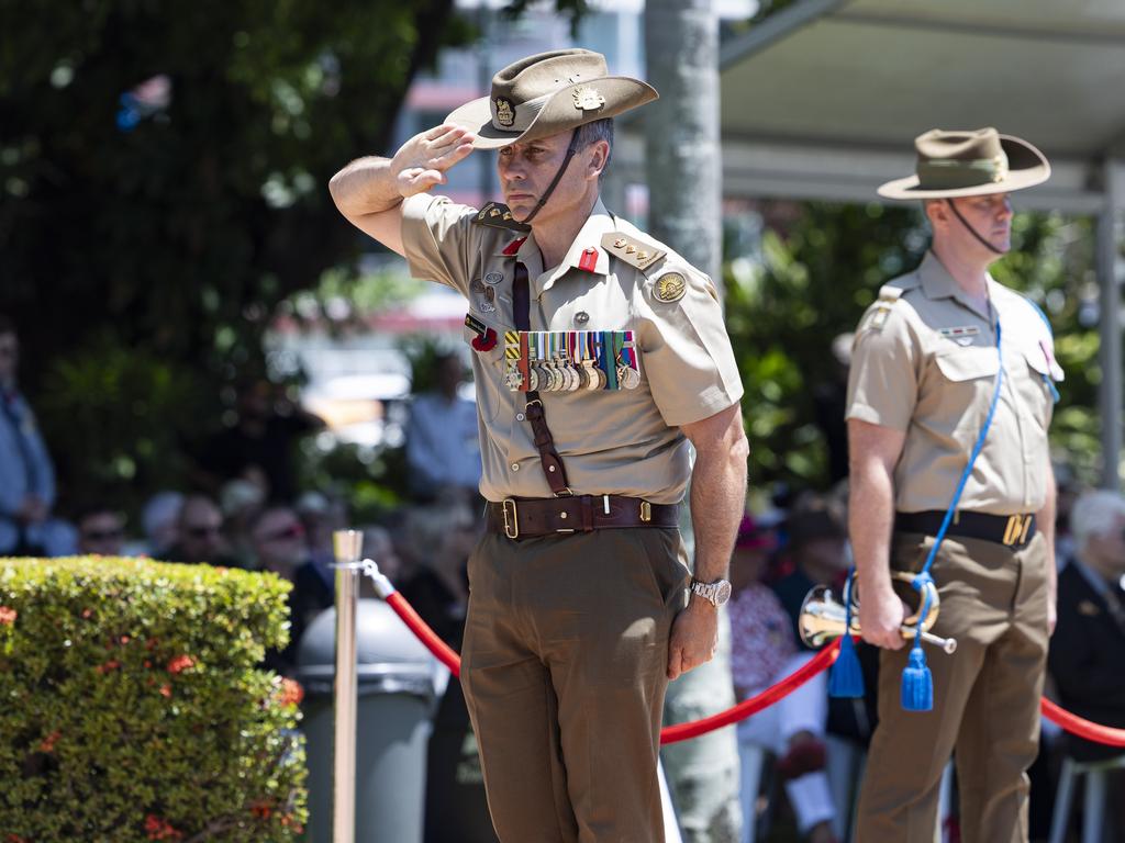 Australian Army officer Colonel Ben McLennan CSC and Bar, lays a wreath at the 2024 Remembrance Day parade at ANZAC Memorial Park, Townsville, on 11 November 2024. PHOTO: CPL Guy Sadler